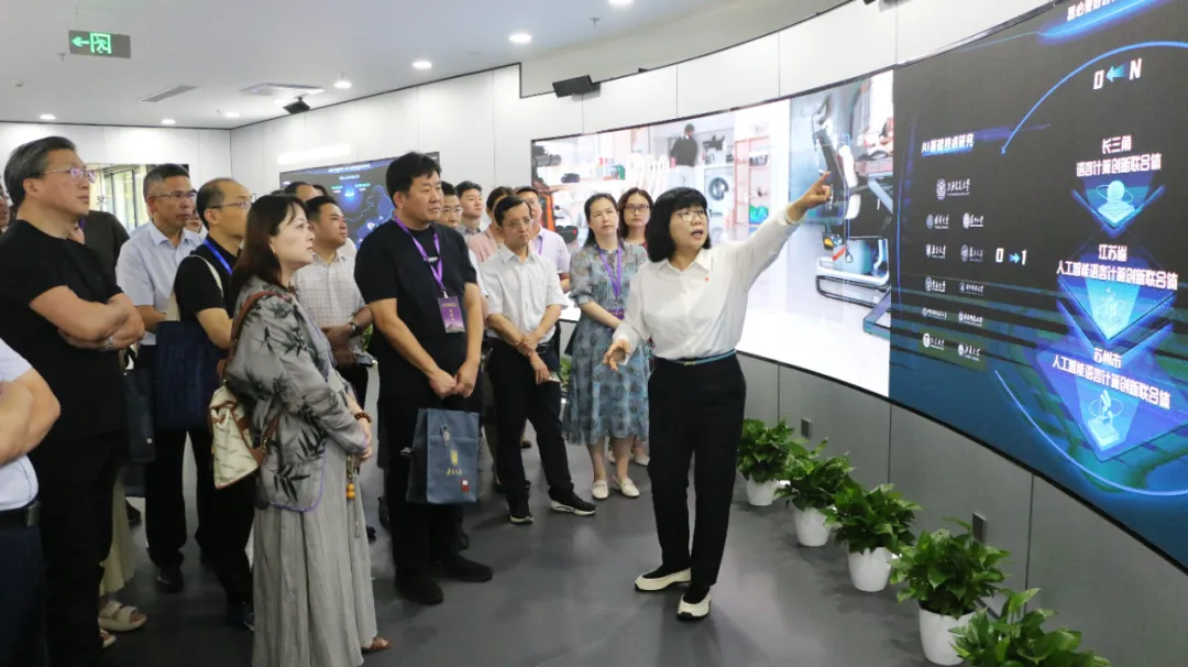 “2024紫金媒体融合创新实践暨报社社长总编辑岗位培训班”成功举办